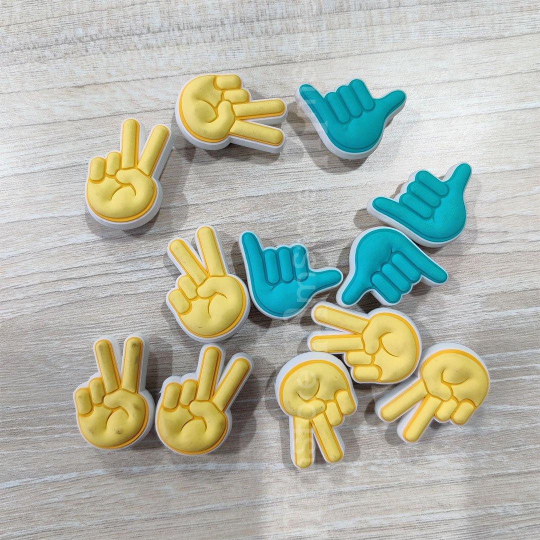 Jibbitz - Peace Hand Sign - mTravel Store