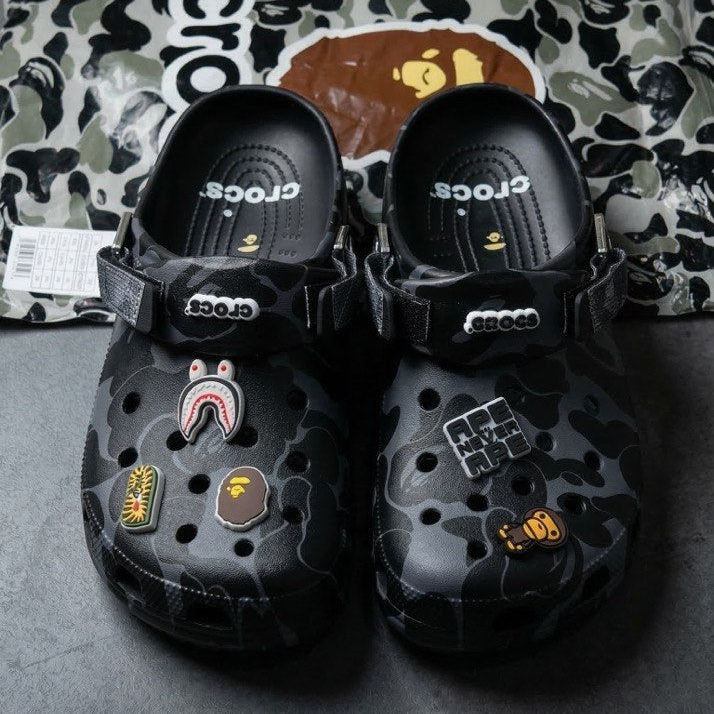 A BATHING APE x Crocs Classic Clog