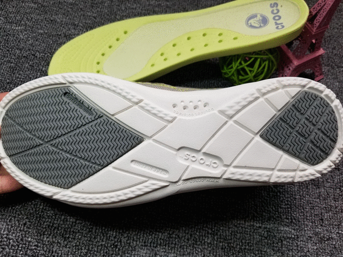 Crocs - Men's Wallu Slip-on - mTravel Store